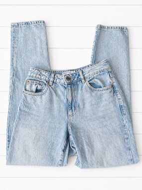 Garage Mom Fit Light Wash Denim Jeans - Size 25